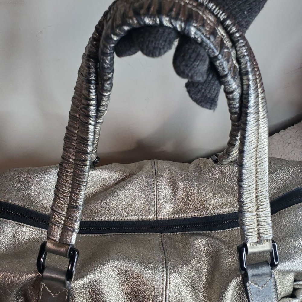 Burberry - Picture 2 of 9